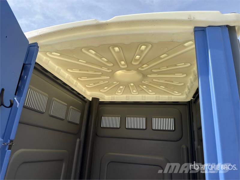  Portable Toilet مكونات أخرى