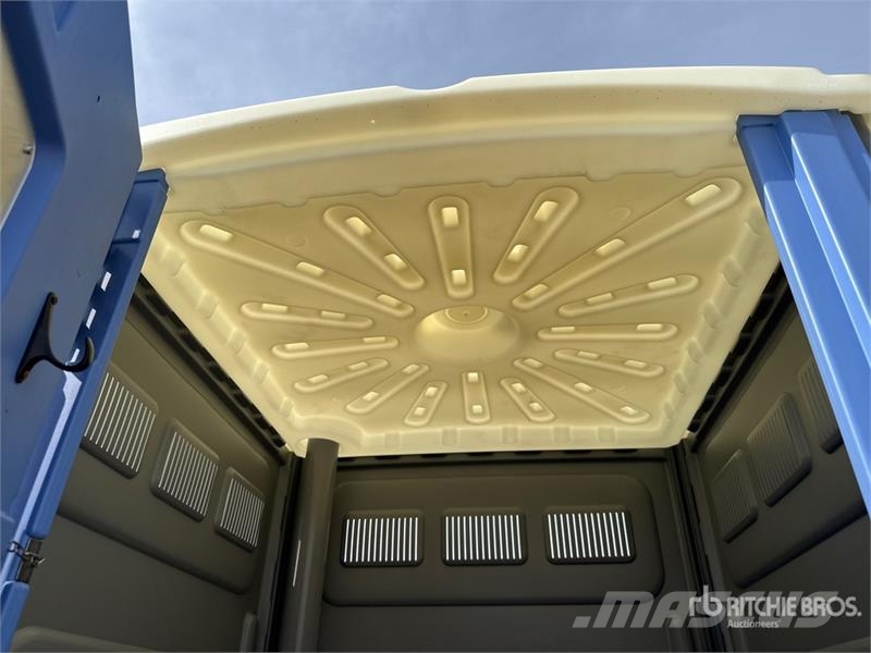  Portable Toilet مكونات أخرى