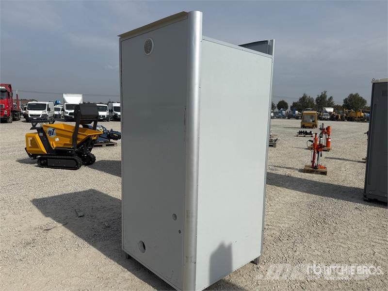  Portable Toilet مكونات أخرى