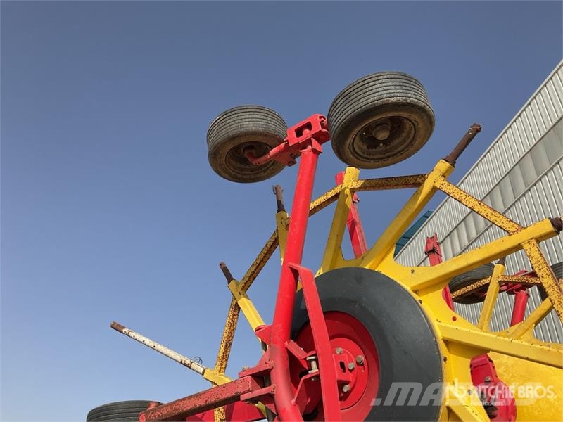 Pöttinger Eurotop 881A Rotary Hay Rake Rakes and tedders