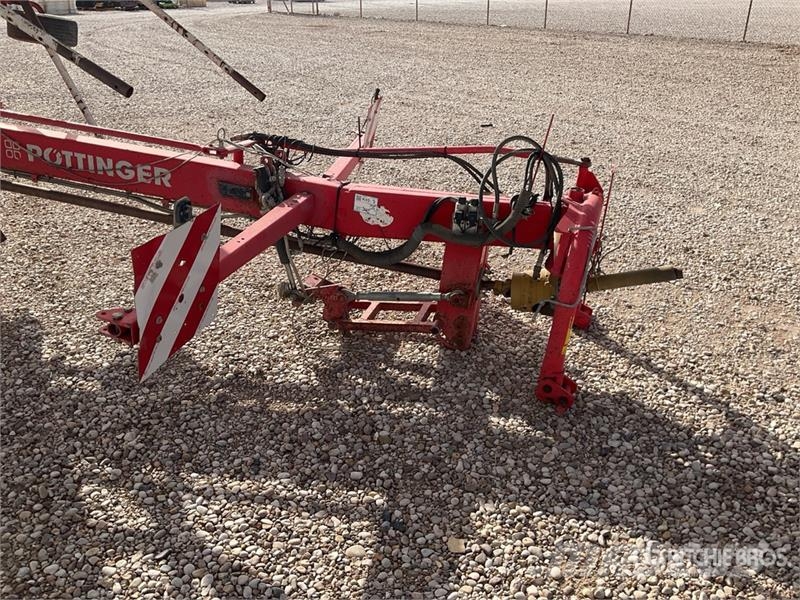 Pöttinger Eurotop 881A Rotary Hay Rake Rakes and tedders