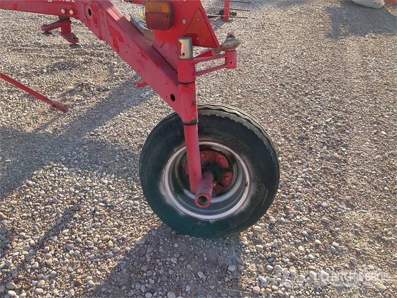 Pöttinger Eurotop 881A Rotary Rake Attachment Rakes and tedders