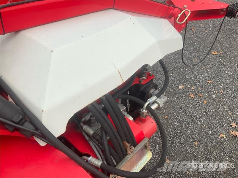 Pöttinger Novacat V10 ED Disc Mower Mäher