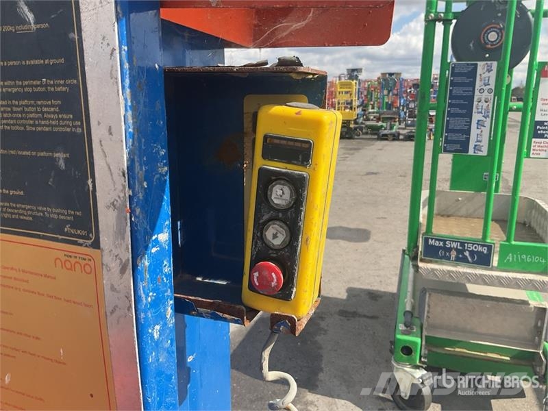Power Nano 垂直升降工作台
