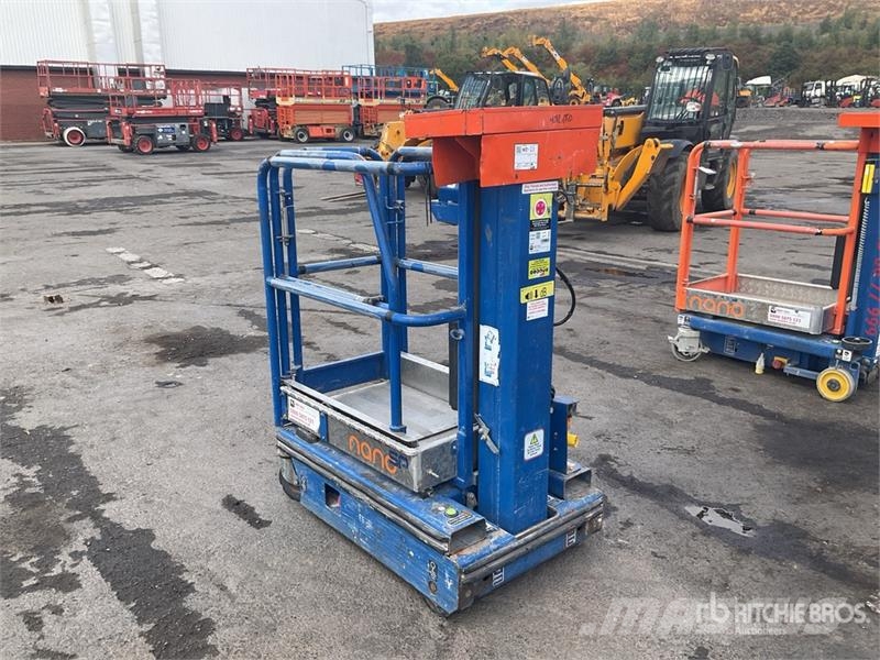 Power Tower Nano SP Vertical Mast Lift (Inoperable) 客货电梯