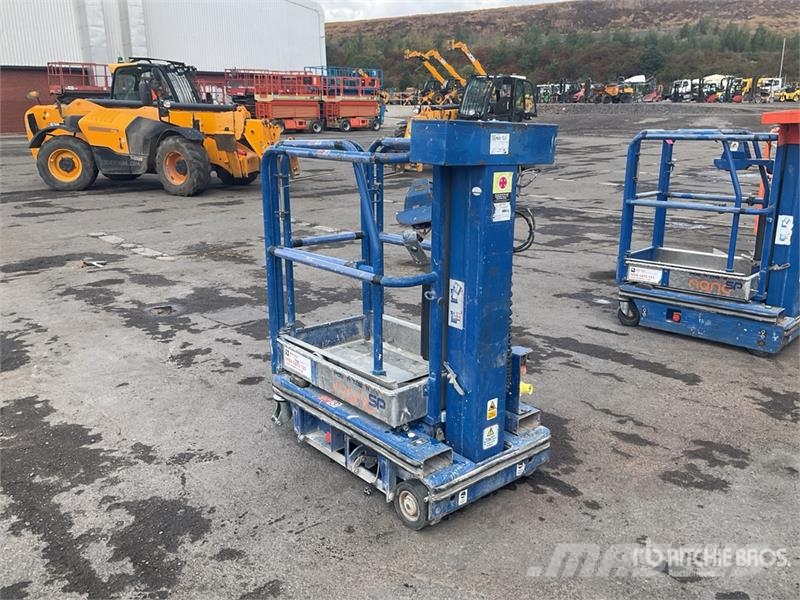 Power Tower Nano SP Vertical Mast Lift (Inoperable) 客货电梯
