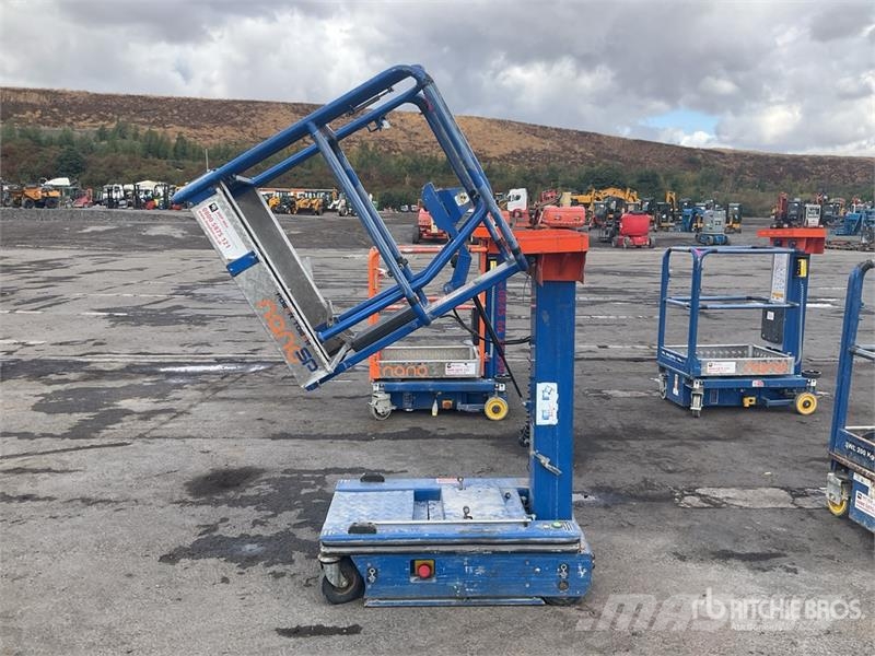 Power Tower Nano SP Vertical Mast Lift (Inoperable) 客货电梯