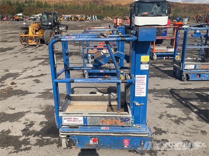 Power Tower Nano SP Vertical Mast Lift (Inoperable) 客货电梯