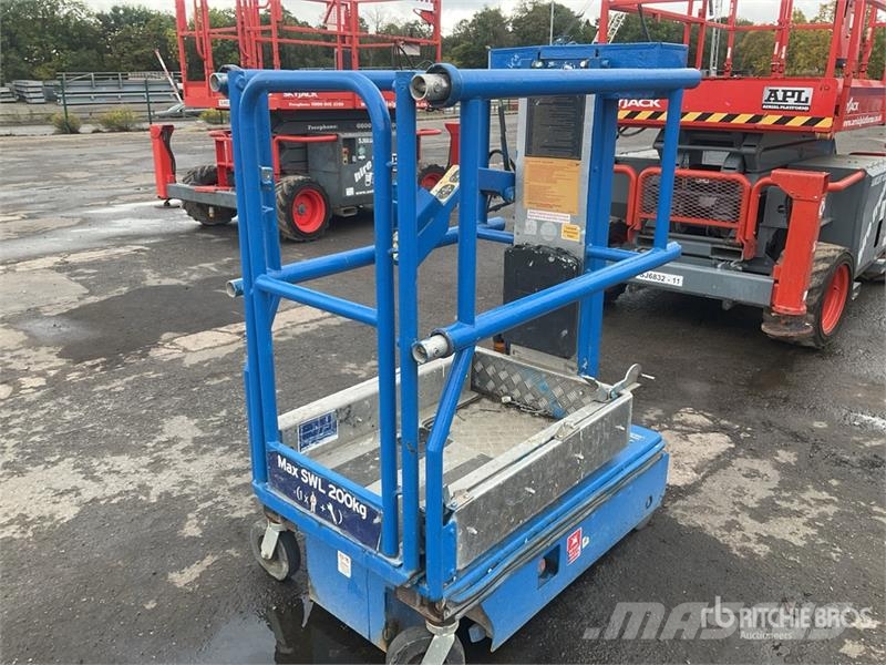 Power Tower Nano Vertical Mast Lift Vertical mast lifts