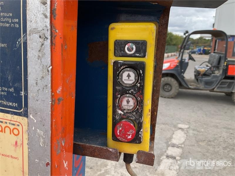 Power Tower Nano Vertical Mast Lift Vertikālie pacēlāji