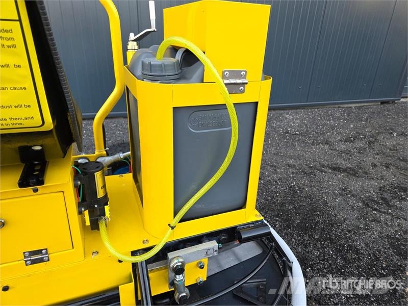 POWER-TROWEL RT30-HONDA Ride On Power Trowel (Unus Gladilice za beton - hellikopteri