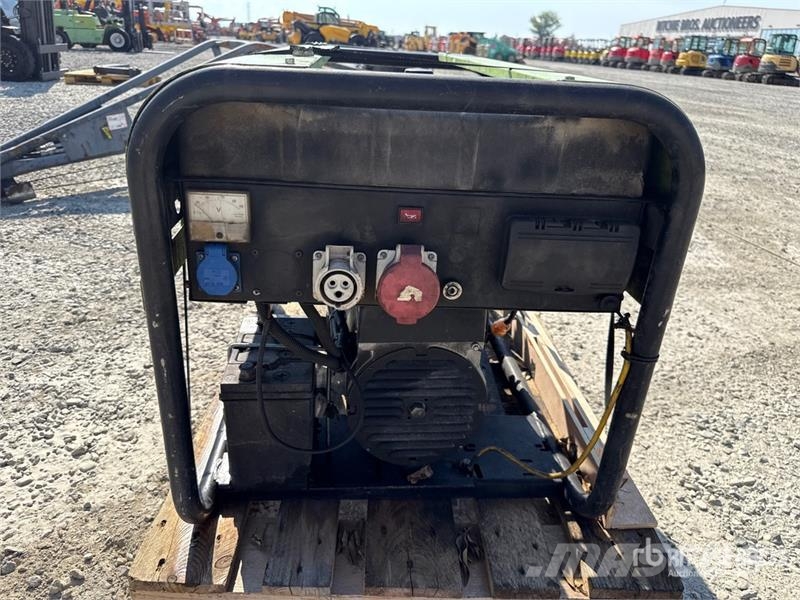 Pramac S9000 10 kVA Portable Generator Set (Inoperable) Ostali generatori