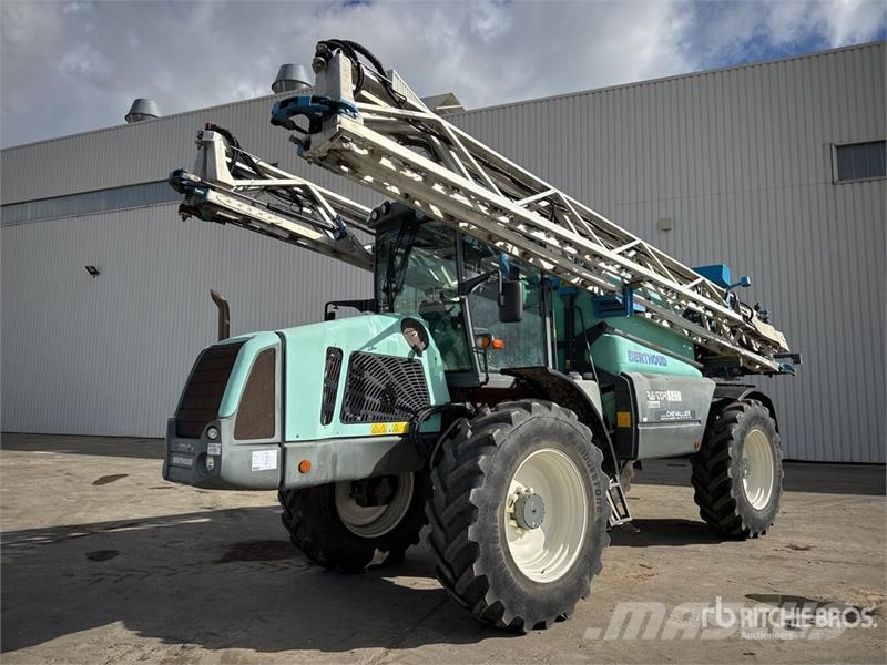 Preciculture Raptor 5240 Ec-tronic 36 m 4x4 High C Pulverizatoare autopropulsate