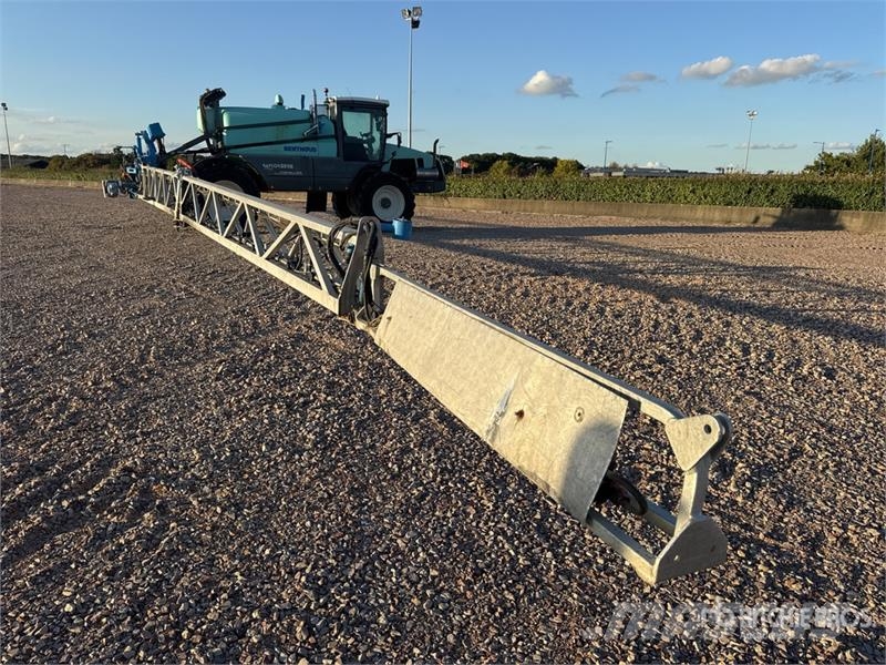 Preciculture Raptor 5240 Ec-tronic 36 m 4x4 High C Pulverizatoare autopropulsate