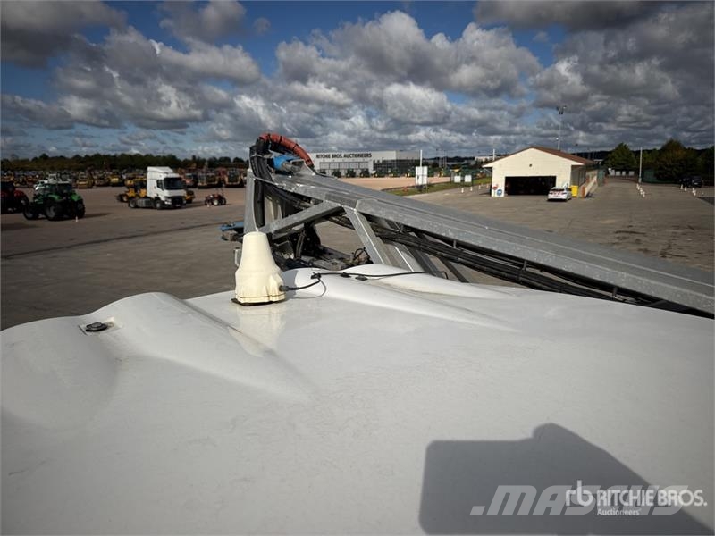 Preciculture Raptor 5240 Ec-tronic 36 m 4x4 High C Pulverizatoare autopropulsate