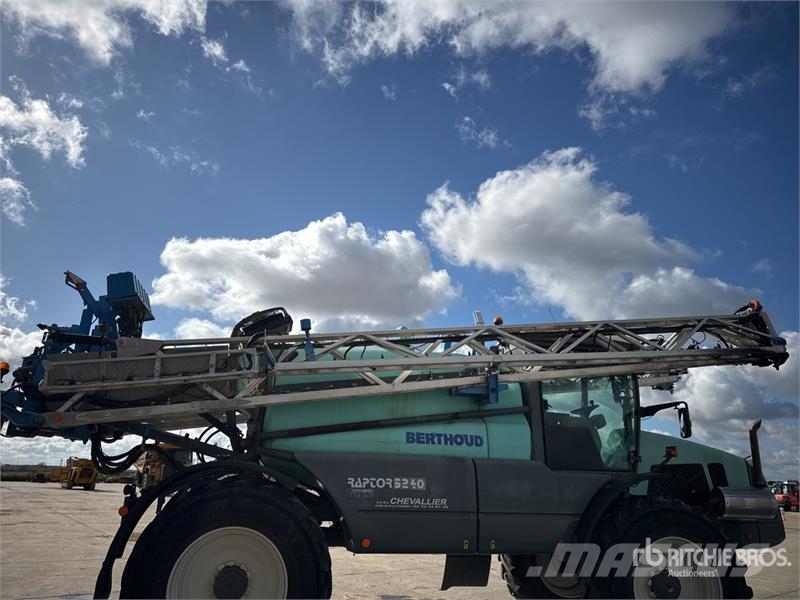 Preciculture Raptor 5240 Ec-tronic 36 m 4x4 High C Pulverizatoare autopropulsate