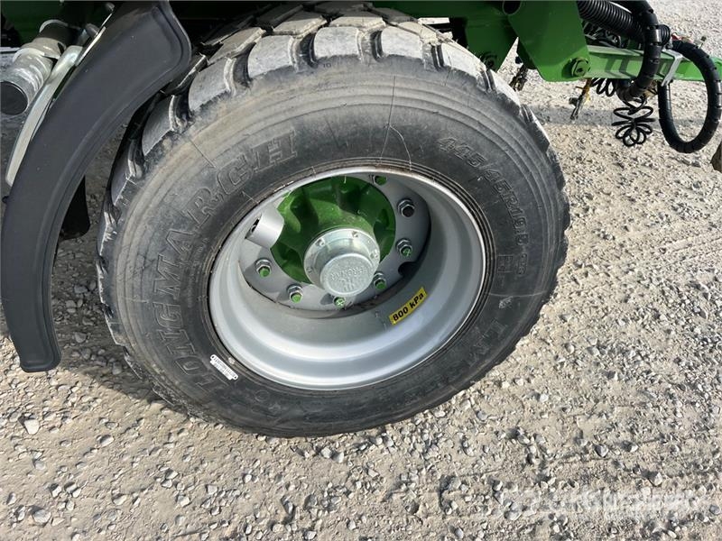 Pronar T028KM Tri/A Agricultural Trailer その他トレーラー