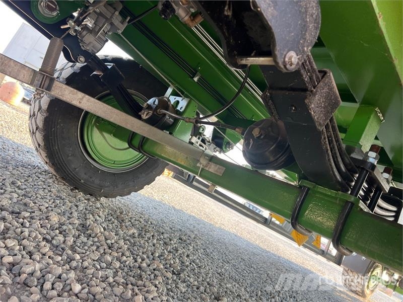 Pronar T028KM Tri/A Agricultural Trailer その他トレーラー