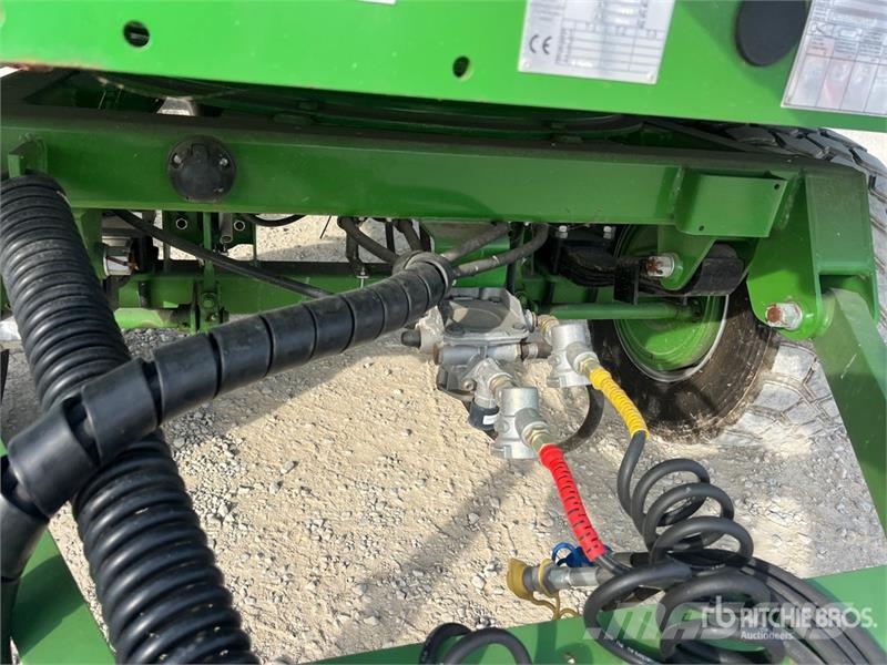 Pronar T028KM Tri/A Agricultural Trailer その他トレーラー
