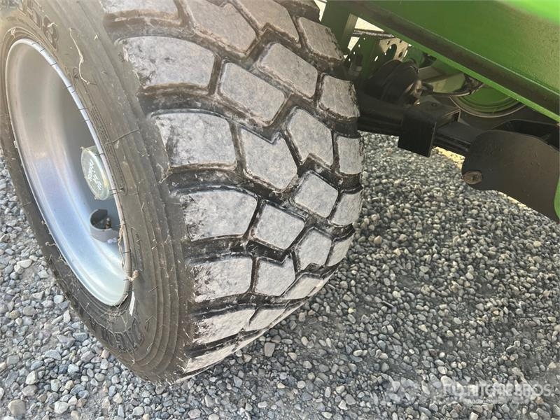 Pronar T028KM Tri/A Agricultural Trailer その他トレーラー