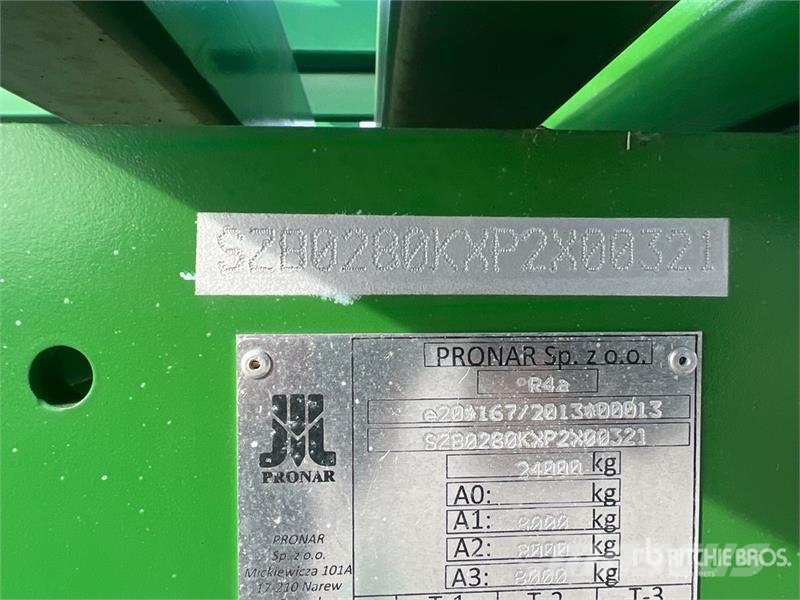 Pronar T028KM Tri/A Agricultural Trailer その他トレーラー