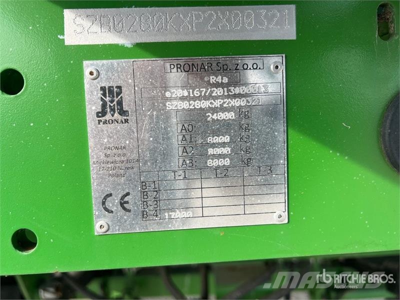 Pronar T028KM Tri/A Agricultural Trailer その他トレーラー