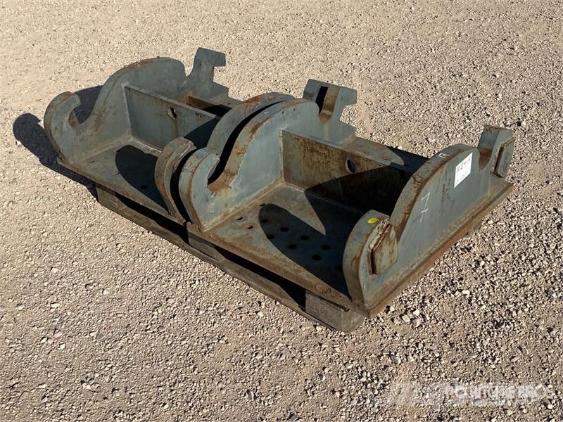 Qte D'Attaches Rappides Qty Of Quick Coupler Szybkozłącza
