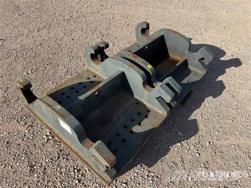 Qte D'Attaches Rappides Qty Of Quick Coupler Szybkozłącza
