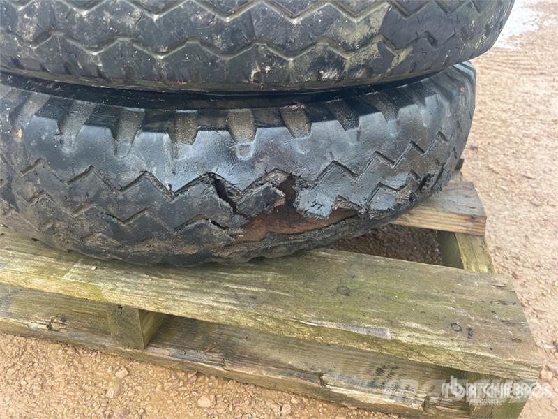  Qte De 3 Roues Qty Of 3 Wheels Gume, točkovi i felne