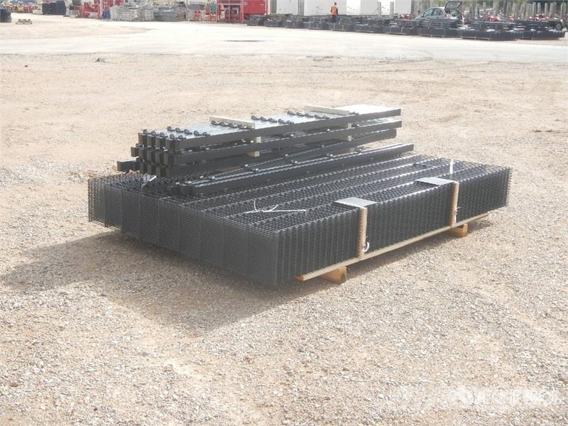  Qte De Clotures (Non Utilise) 75 M 1.83 m x 2.50 m Andere Zubehörteile