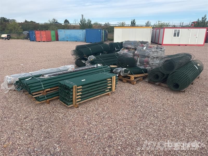 Qte De Grillage Avec Poteaux Qty Of Site Fence Muut