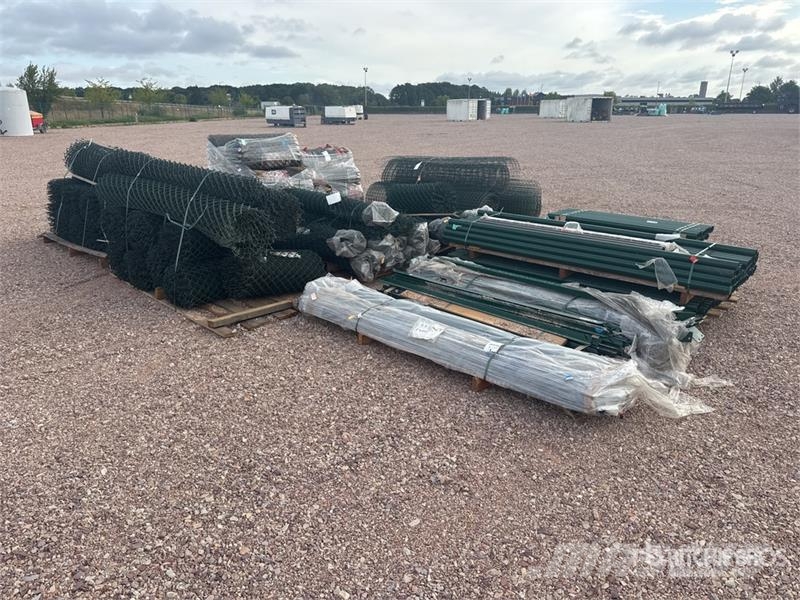 Qte De Grillage Avec Poteaux Qty Of Site Fence Muut