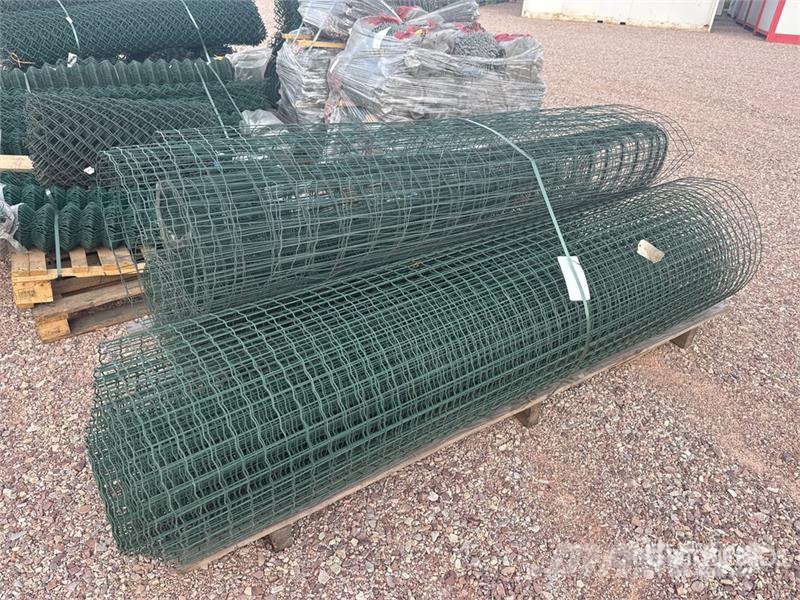 Qte De Grillage Avec Poteaux Qty Of Site Fence Muut