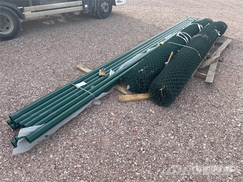 Qte De Grillage Avec Poteaux Qty Of Site Fence Muut