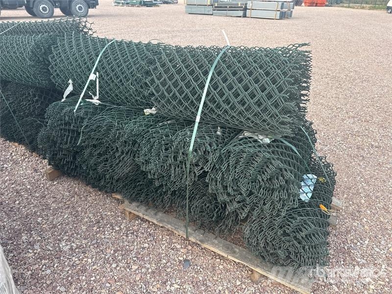 Qte De Grillage Avec Poteaux Qty Of Site Fence Muut