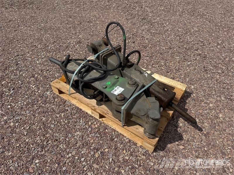 Qte De Marteaux Hydrauliques Qty Of Hydraulic Brea Čekići