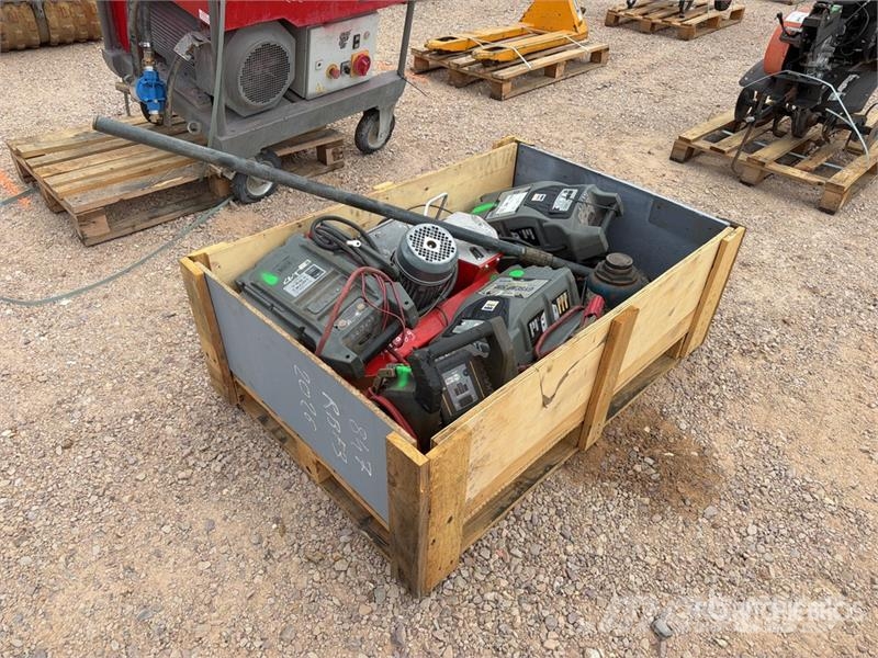 Qte De Materiels De Location Qty Of Rental Equipme Inne akcesoria