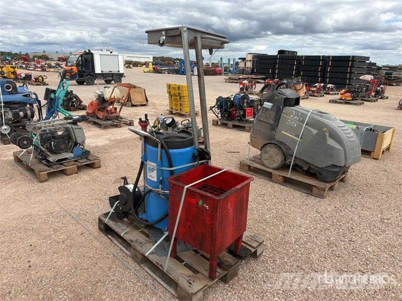 Qte De Materiels De Location Qty Of Rental Equipme Andere Zubehörteile