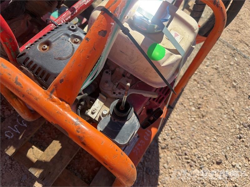 Qte De Materiels De Location Qty Of Rental Equipme Autres accessoires