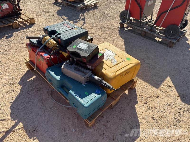  Qte De Materiels De Location Qty Of Rental Equipme Muut