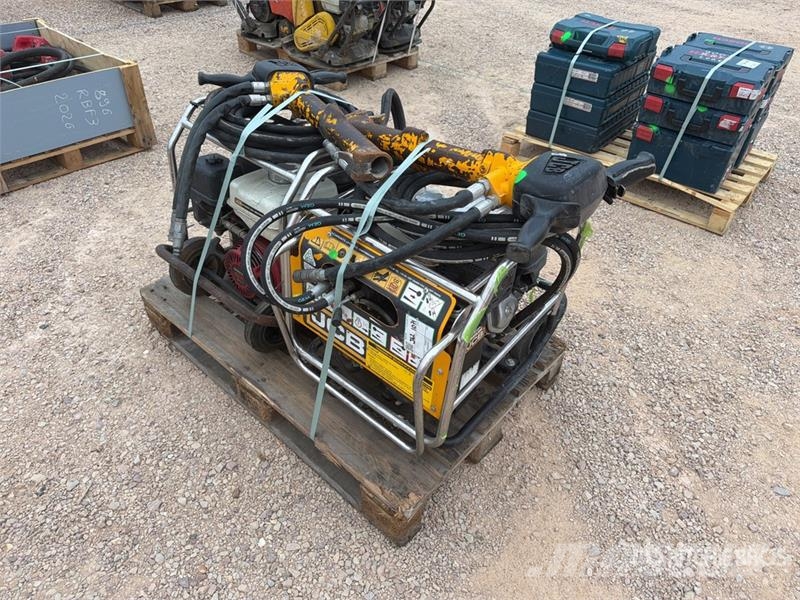 Qte De Materiels De Location Qty Of Rental Equipme Inne akcesoria