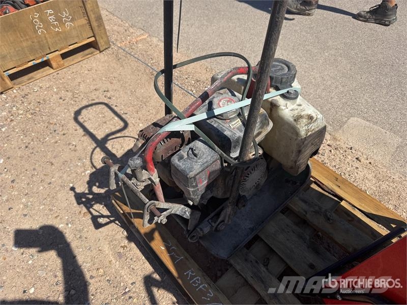 Qte De Materiels De Location Qty Of Rental Equipme Muut