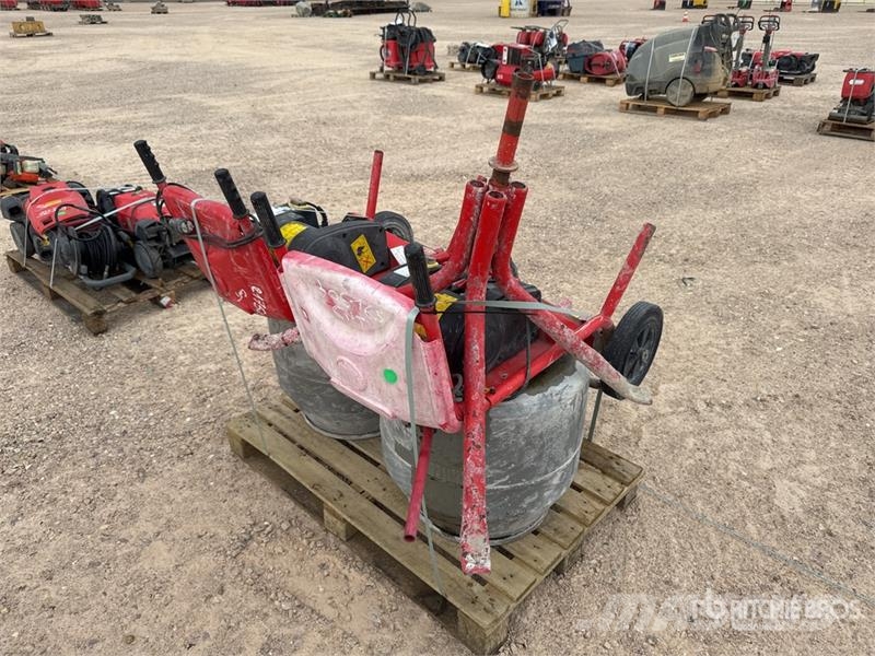  Qte De Materiels De Location Qty Of Rental Equipme Muut