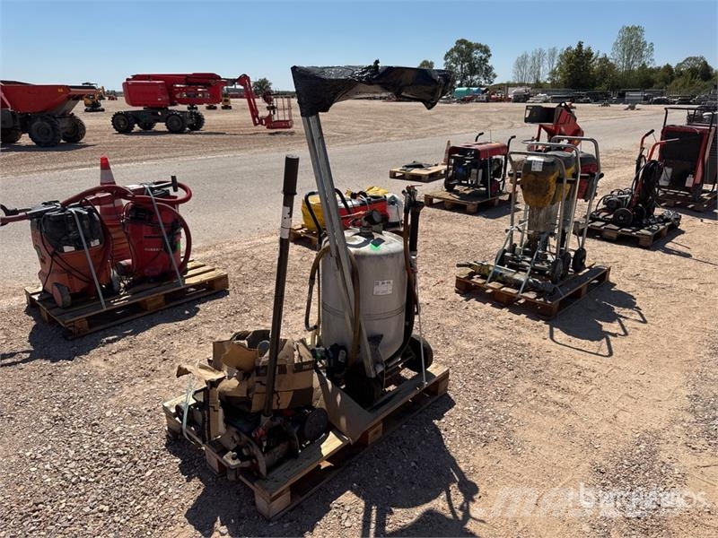 Qte De Materiels De Location Qty Of Rental Equipme Altri componenti