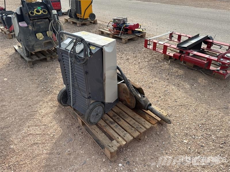 Qte De Materiels De Location Qty Of Rental Equipme Muut