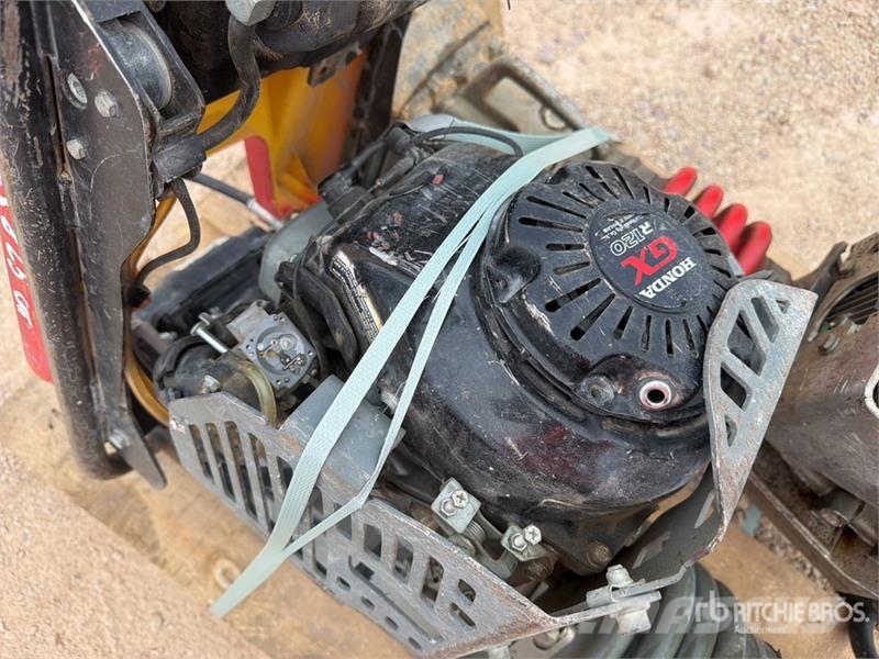 Qte De Materiels De Location Qty Of Rental Equipme Inne akcesoria