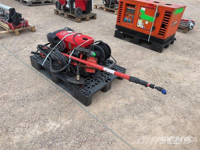Qte De Materiels De Location Qty Of Rental Equipme Inne akcesoria