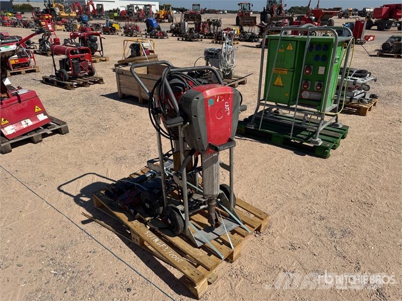 Qte De Materiels De Location Qty Of Rental Equipme Altri componenti