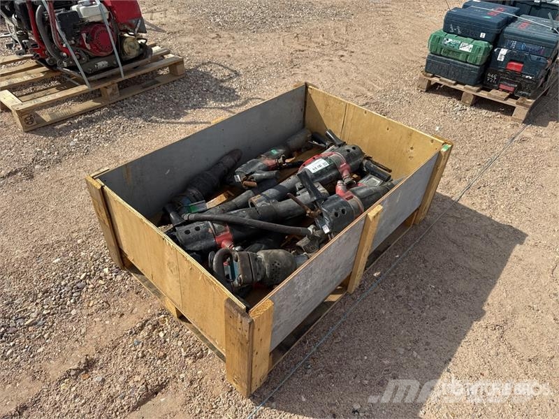 Qte De Materiels De Location Qty Of Rental Equipme Muut