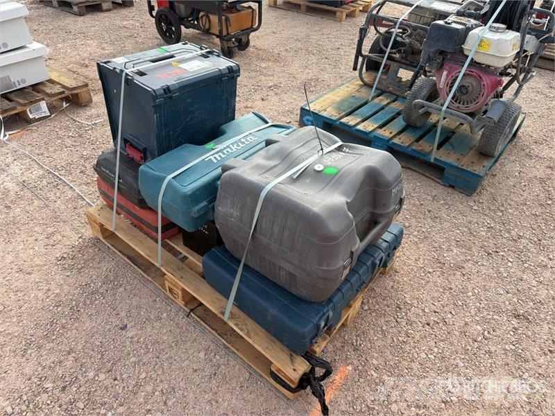 Qte De Materiels De Location Qty Of Rental Equipme Inne akcesoria